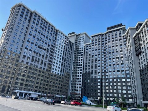 2-к квартира, 6/18 эт., 60м²