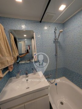 2-к квартира, 3/5 эт., 53м²
