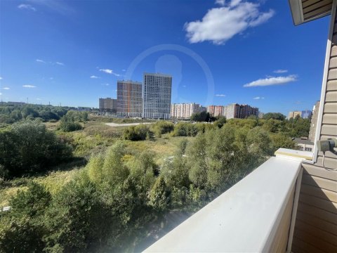 2-к квартира, 6/9 эт., 50м²