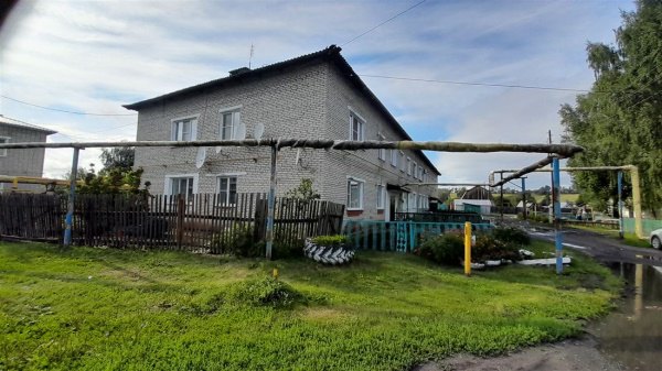 3-к квартира, 1/2 эт., 57м²