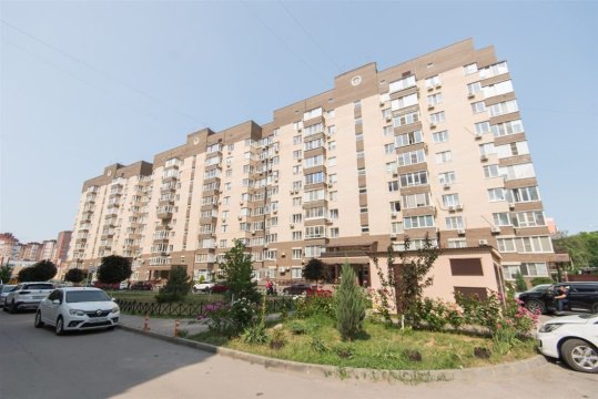 2-к квартира, 8/10 эт., 61м²