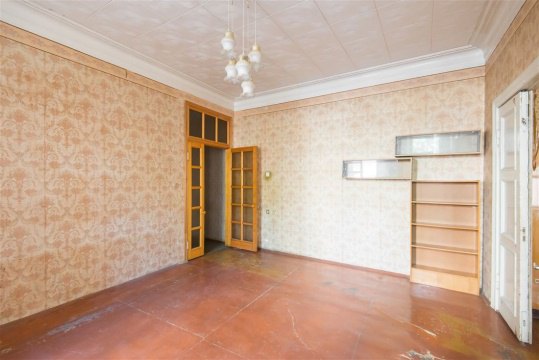 3-к квартира, 1/4 эт., 70м²