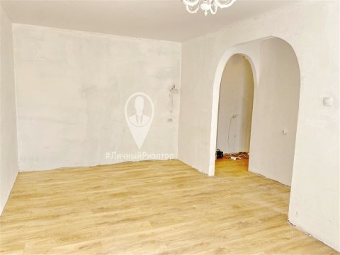 2-к квартира, 5/5 эт., 44м²