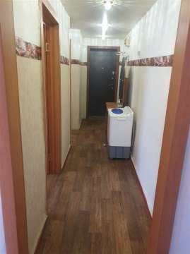 3-к квартира, 5/5 эт., 50м²