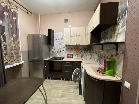 3-к квартира, 4/7 эт., 55м²