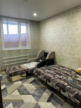 4-к квартира, 5/5 эт., 77м²
