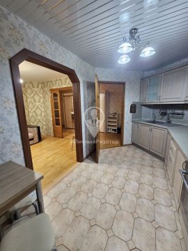 3-к квартира, 6/9 эт., 58м²