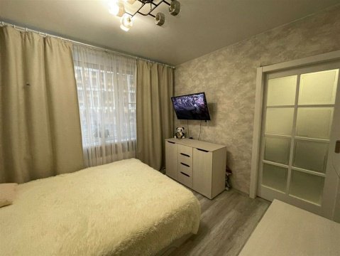 1-к квартира, 1/18 эт., 33м²