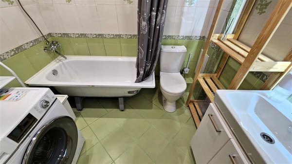 1-к квартира, 1/6 эт., 42м²