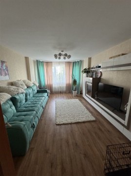 3-к квартира, 3/17 эт., 90м²