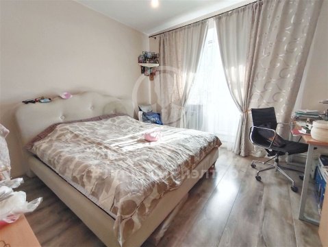 2-к квартира, 2/3 эт., 54м²