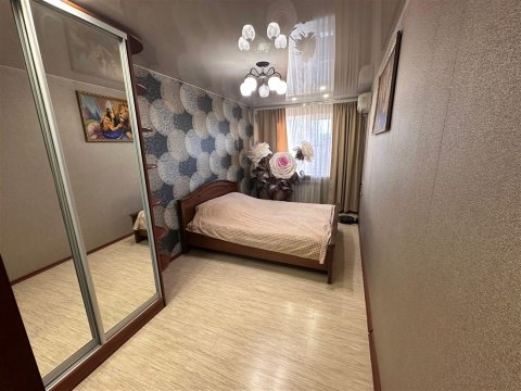 2-к квартира, 5/5 эт., 43м²