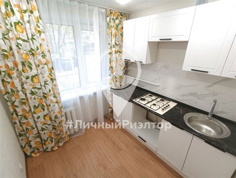 2-к квартира, 1/5 эт., 47м²
