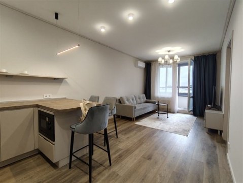 2-к квартира, 17/25 эт., 49м²