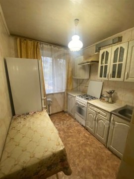 3-к квартира, 1/5 эт., 60м²