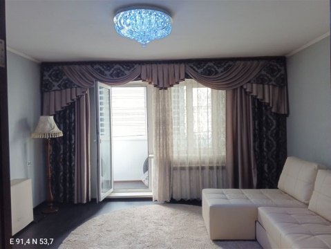2-к квартира, 2/5 эт., 56м²