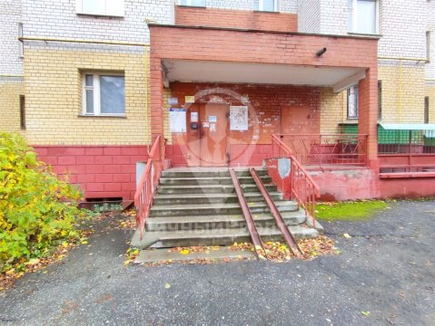 2-к квартира, 2/10 эт., 57м²