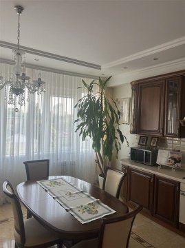 3-к квартира, 6/10 эт., 141м²
