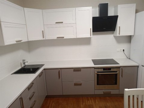 2-к квартира, 14/20 эт., 63м²