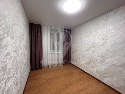 2-к квартира, 5/5 эт., 45м²