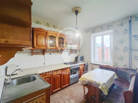 2-к квартира, 5/10 эт., 52м²