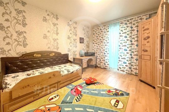 3-к квартира, 2/2 эт., 71м²