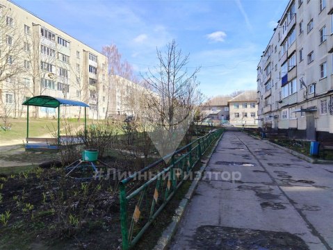 2-к квартира, 4/5 эт., 45м²