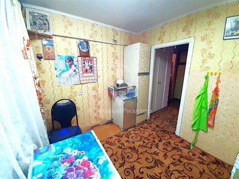 2-к квартира, 3/3 эт., 48м²