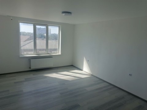1-к квартира, 4/10 эт., 64м²
