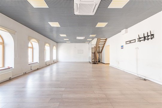 3-к квартира, 5/6 эт., 181м²