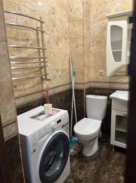 1-к квартира, 1/5 эт., 58м²