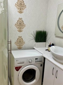 2-к квартира, 2/10 эт., 63м²