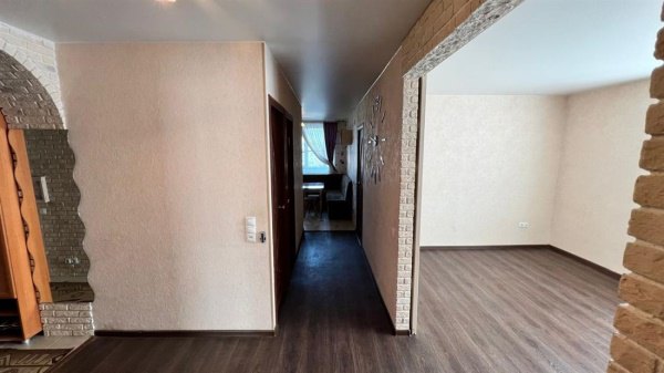 2-к квартира, 10/12 эт., 50м²