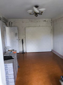 2-к квартира, 3/10 эт., 50м²