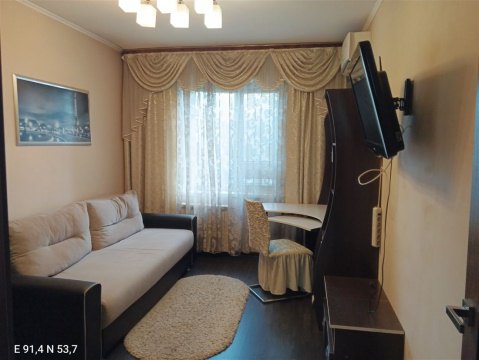 2-к квартира, 2/5 эт., 56м²