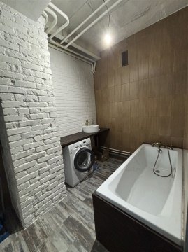 2-к квартира, 1/4 эт., 50м²