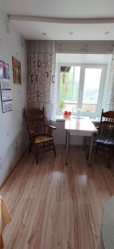 2-к квартира, 3/6 эт., 50м²