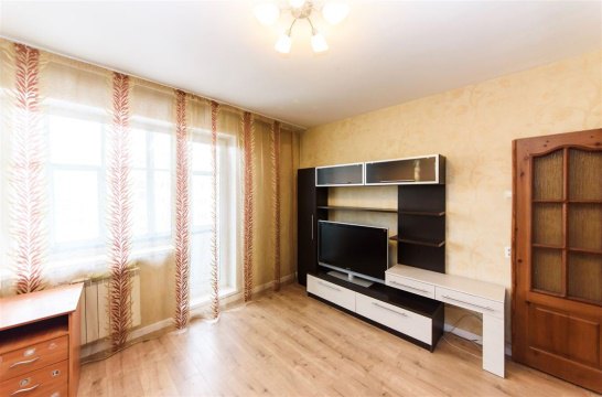 3-к квартира, 6/9 эт., 65м²