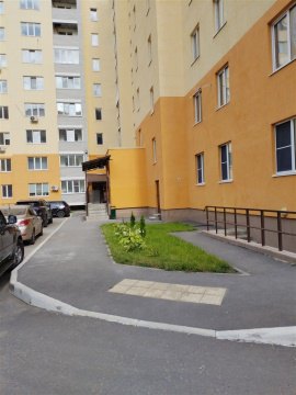 2-к квартира, 9/10 эт., 57м²