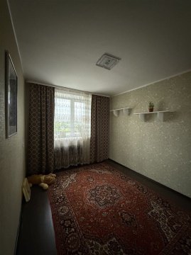 3-к квартира, 4/5 эт., 60м²