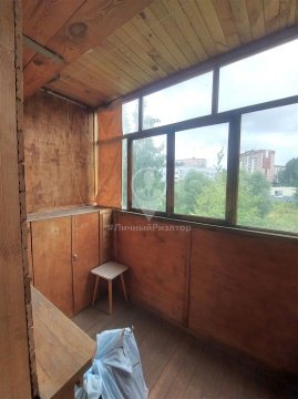 2-к квартира, 4/10 эт., 50м²