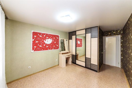 3-к квартира, 3/10 эт., 83м²