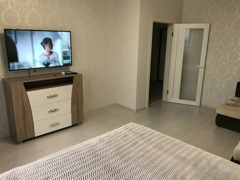 1-к квартира, 5/10 эт., 38м²
