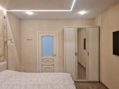 3-к квартира, 13/16 эт., 80м²