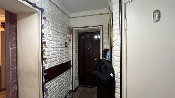 3-к квартира, 1/4 эт., 54м²