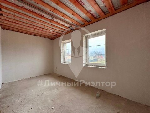 Дом 104м², участок 5 сот.