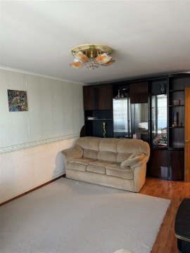 2-к квартира, 3/10 эт., 52м²