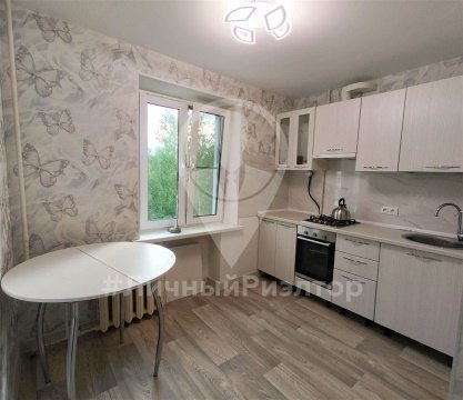 3-к квартира, 6/9 эт., 61м²