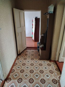 3-к квартира, 2/2 эт., 43м²
