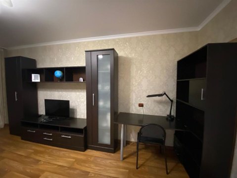 3-к квартира, 9/9 эт., 70м²